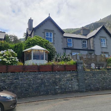 4Br Sea View Escape-Near Snowdonia& Coastal Trails Villa Penmaenmawr Exterior photo