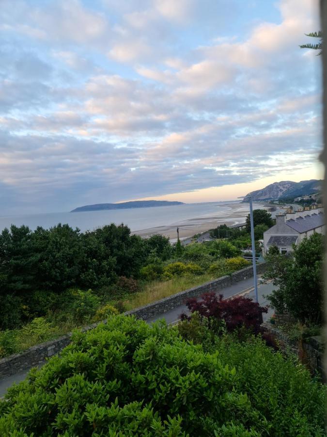4Br Sea View Escape-Near Snowdonia& Coastal Trails Villa Penmaenmawr Exterior photo