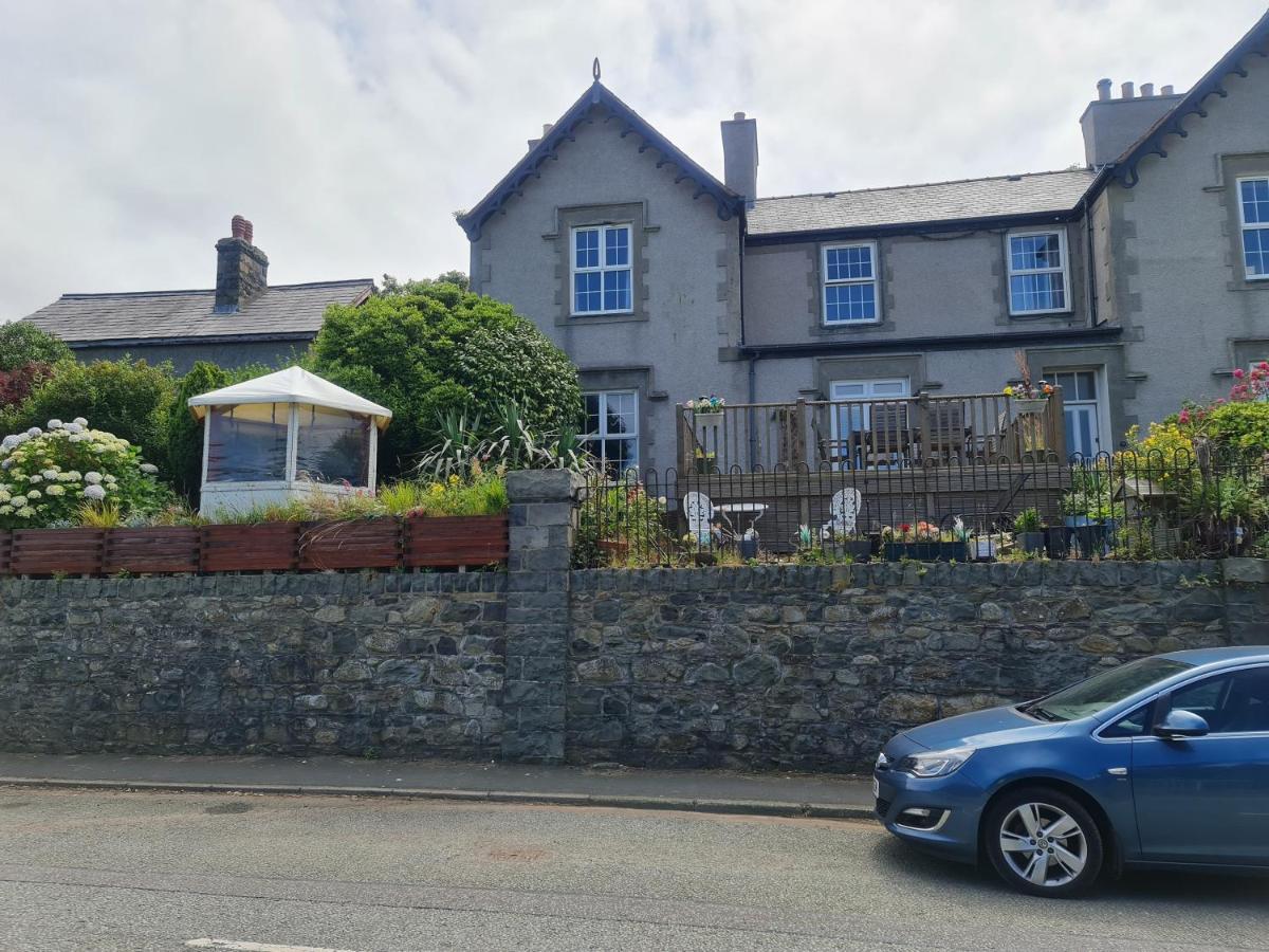 4Br Sea View Escape-Near Snowdonia& Coastal Trails Villa Penmaenmawr Exterior photo